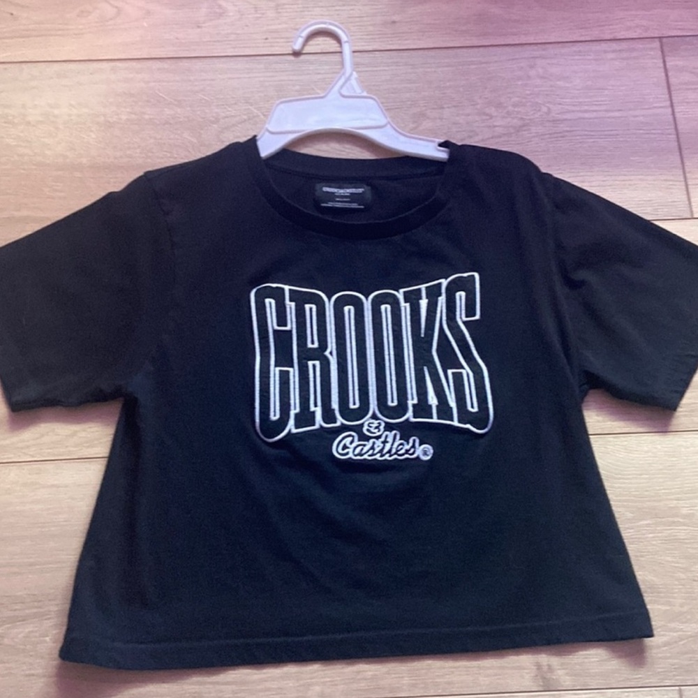 Crooks & Castles Black Cropped T-Shirt